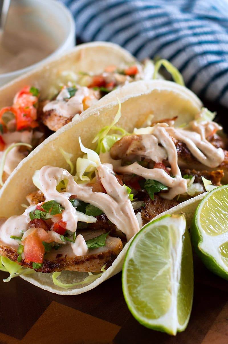 Delicious Chipotle Chicken Tacos: Quick Thighs & Zesty Yogurt